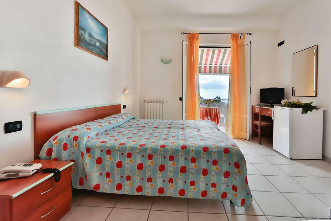 Hotel Villa Rita Forio di Ischia Zewnętrze zdjęcie